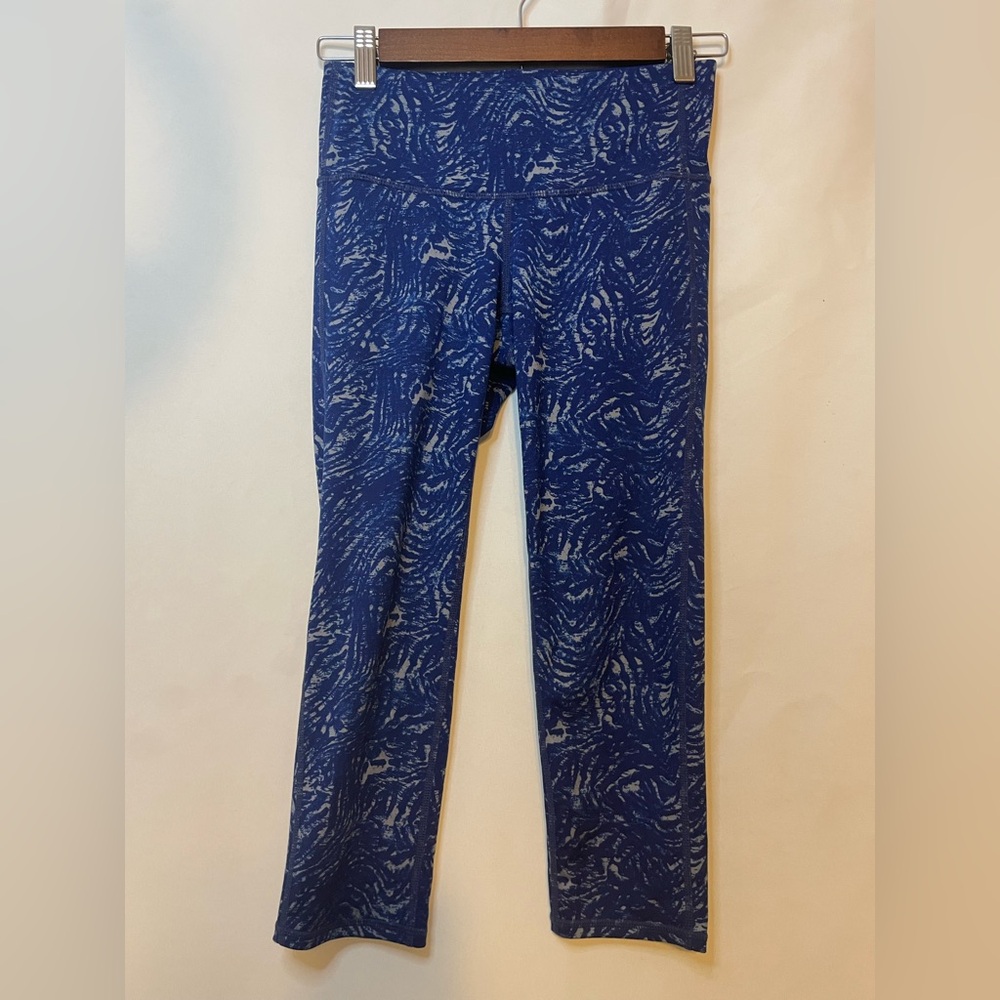 Athleta Women’s Tight Crop Legging Size XS Blue/Gray Pattern C041